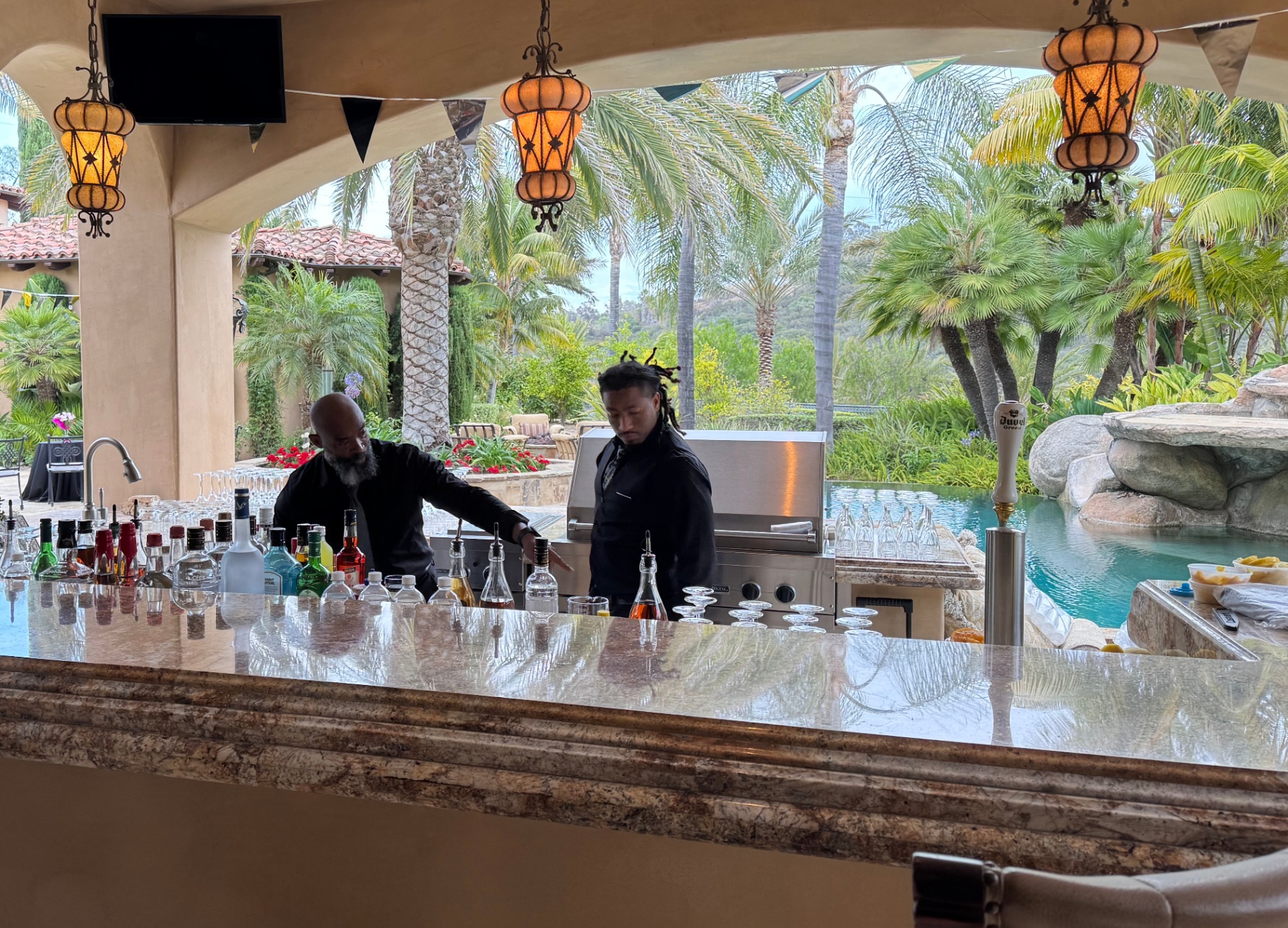 Poolside Estate Bar